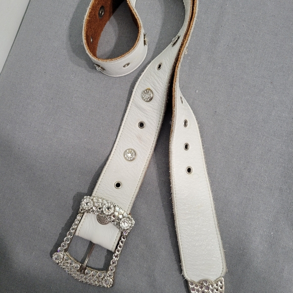 Michelle Monroe Vintage 80"s & 90's White and Silver Women's Belt Size 34 - Picture 5 of 8